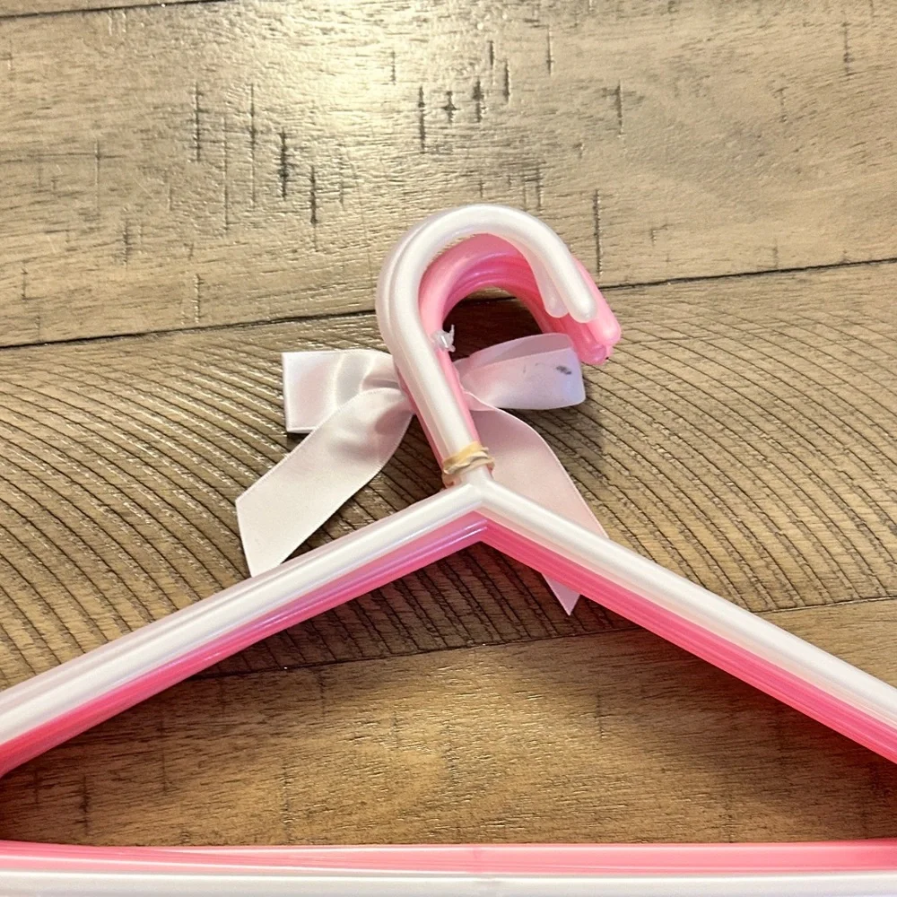 Set of 10 Infant/Child Hangers! 8 pink 2 white!